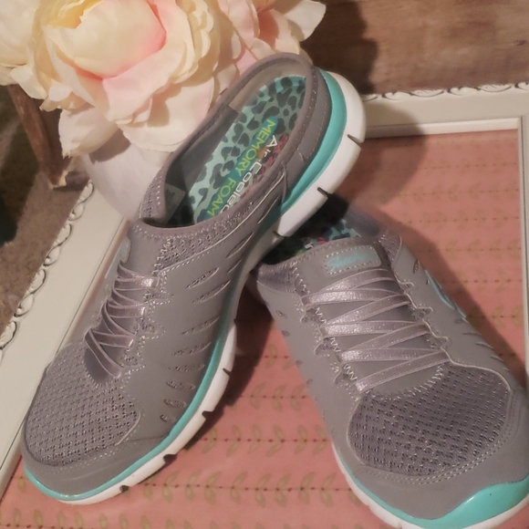 skechers flex air cooled memory foam